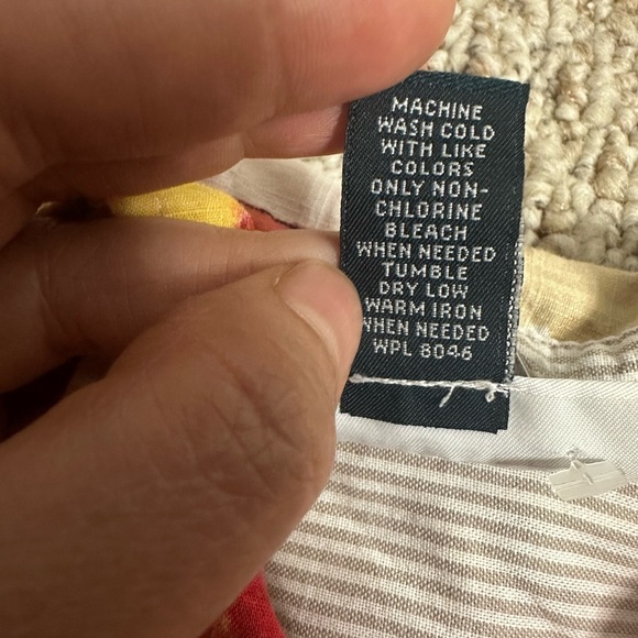 Karen Scott Red and Yellow Floral Blouse size 2X - Picture 7 of 7